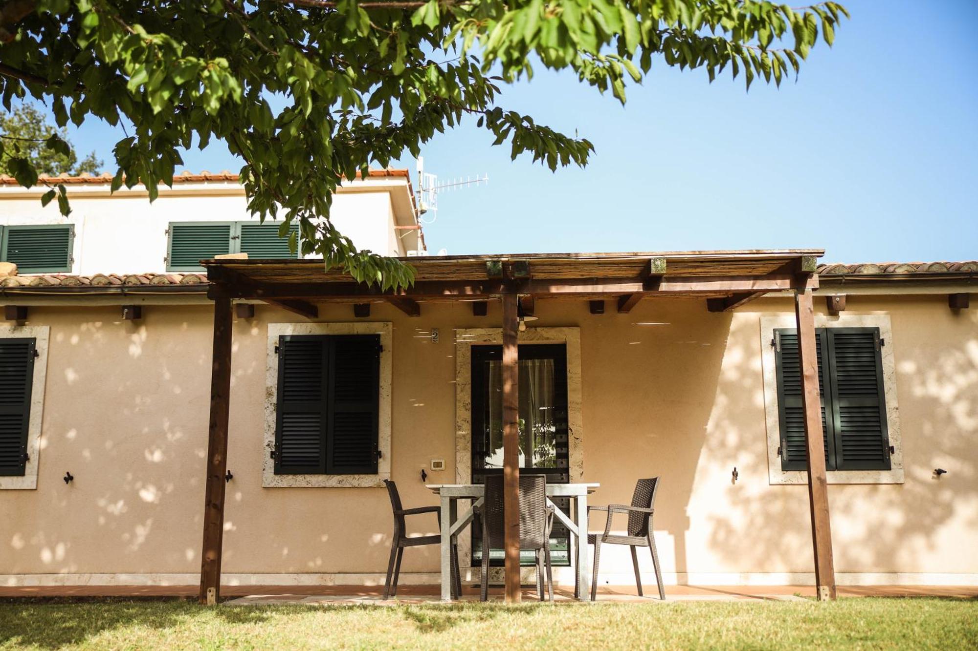 Bio Agriturismo Poggio Aione Saturnia Exterior photo